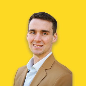 Portrait of Jason O'Laughlin, Broker/Agent.